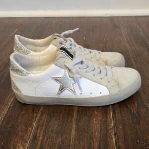 ShuShop Kids Sneakers - White and Silver